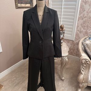 Evan Picone 2 piece gray suit